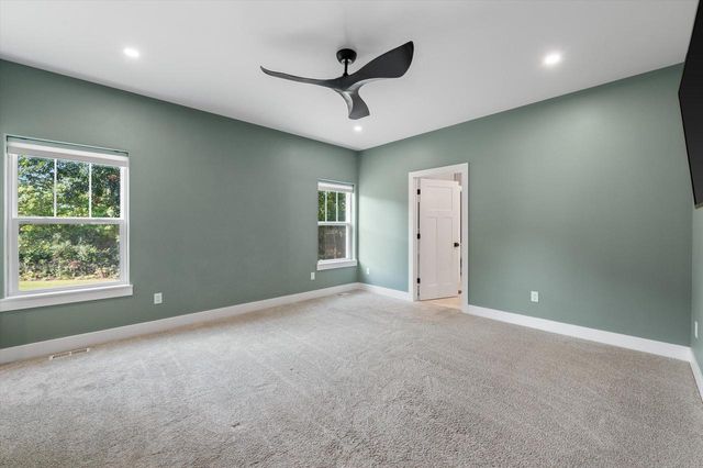 W332N4518 Grace COURT, Nashotah, WI 53058