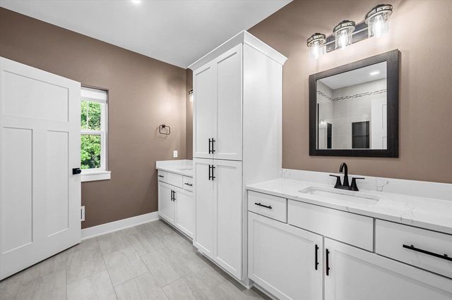 W332N4518 Grace COURT, Nashotah, WI 53058