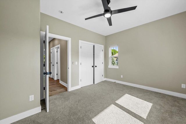 W332N4518 Grace COURT, Nashotah, WI 53058