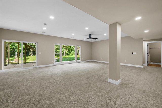 W332N4518 Grace COURT, Nashotah, WI 53058