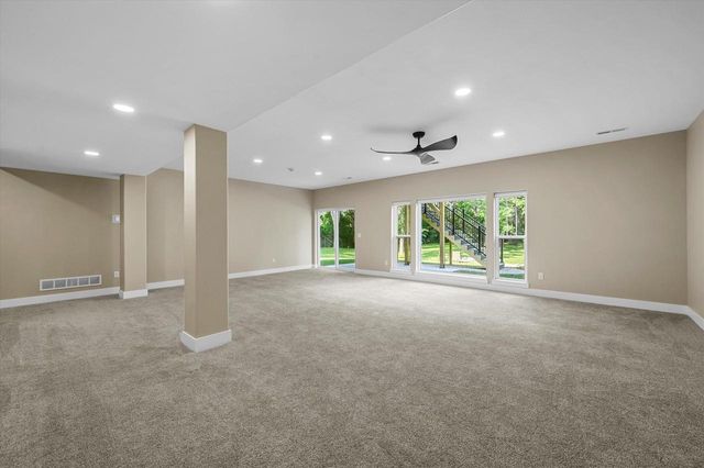 W332N4518 Grace COURT, Nashotah, WI 53058