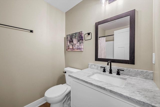 W332N4518 Grace COURT, Nashotah, WI 53058