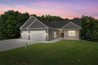 W332N4518 Grace COURT, Nashotah, WI 53058