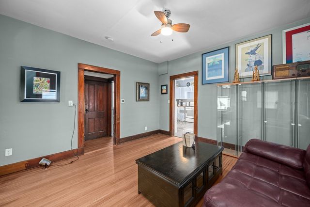 1518 N Gaines Street, Davenport, IA 52804
