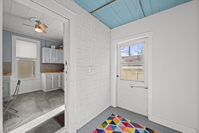 1518 N Gaines Street, Davenport, IA 52804