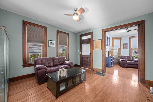 1518 N Gaines Street, Davenport, IA 52804