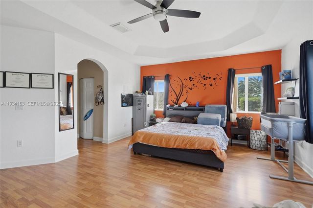 3561 NE 11th Dr, Homestead, FL 33033