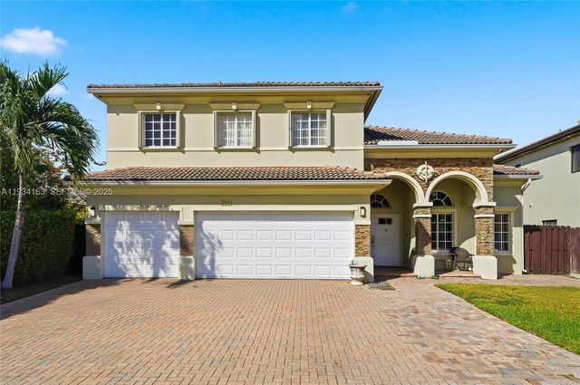 3561 NE 11th Dr, Homestead, FL 33033