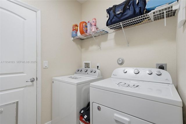 3561 NE 11th Dr, Homestead, FL 33033