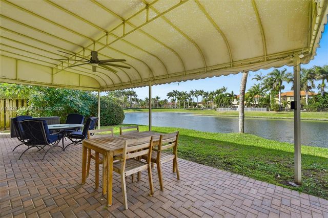 3561 NE 11th Dr, Homestead, FL 33033
