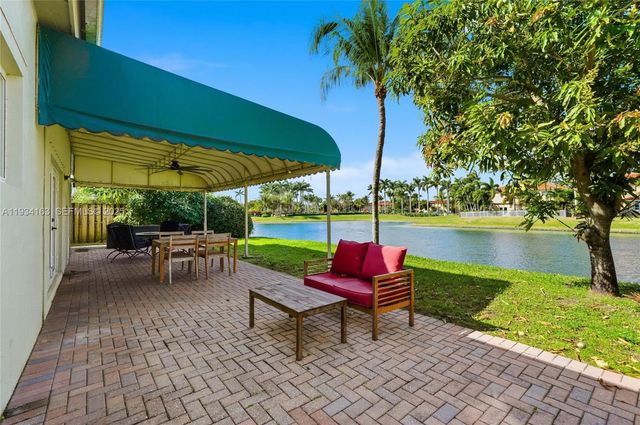 3561 NE 11th Dr, Homestead, FL 33033