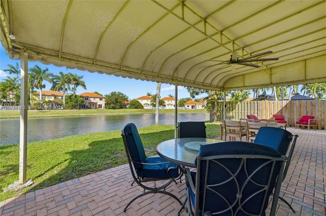 3561 NE 11th Dr, Homestead, FL 33033