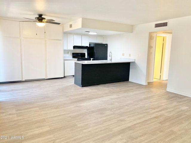 8529 E PORTLAND Street, Scottsdale, AZ 85257