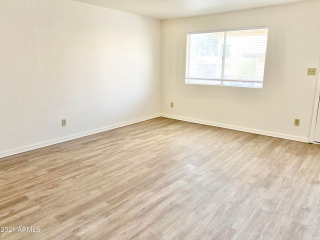 8529 E PORTLAND Street, Scottsdale, AZ 85257