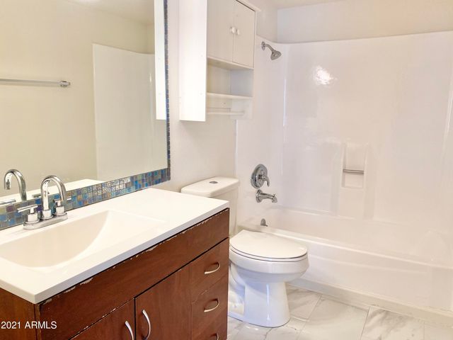 8529 E PORTLAND Street, Scottsdale, AZ 85257