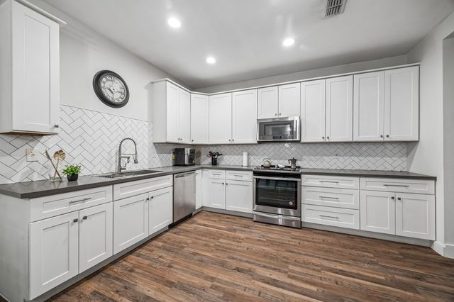 3203 Deep River Court, Kingwood, TX 77339