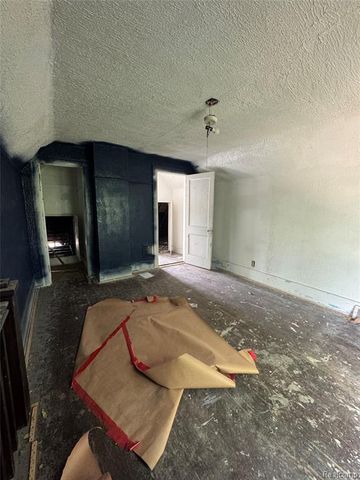 12325 Wisconsin Street, Detroit, MI 48204