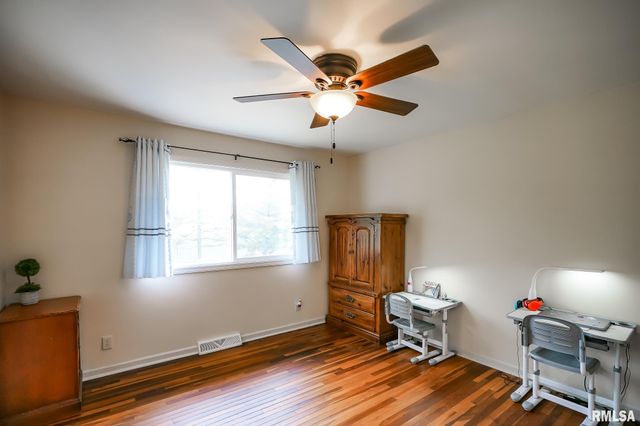 209 E NORTHRIDGE Lane, Peoria, IL 61614