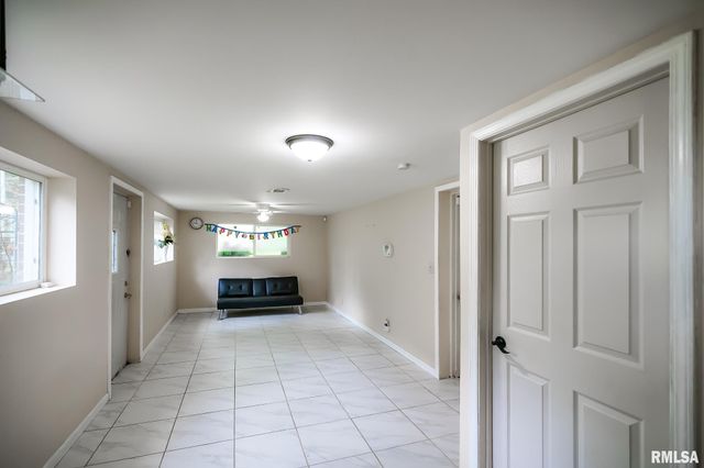 209 E NORTHRIDGE Lane, Peoria, IL 61614