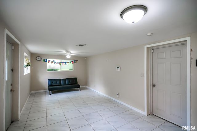 209 E NORTHRIDGE Lane, Peoria, IL 61614