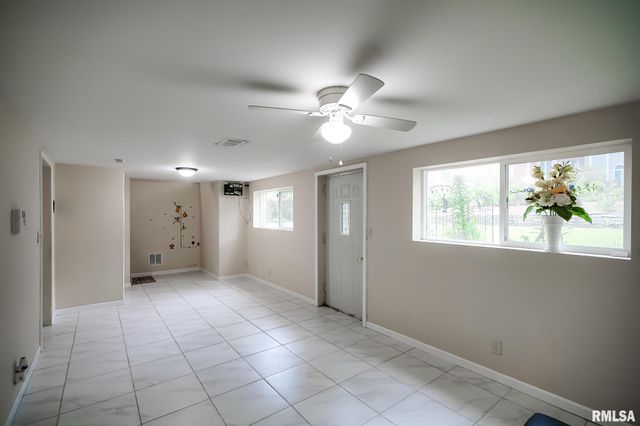 209 E NORTHRIDGE Lane, Peoria, IL 61614