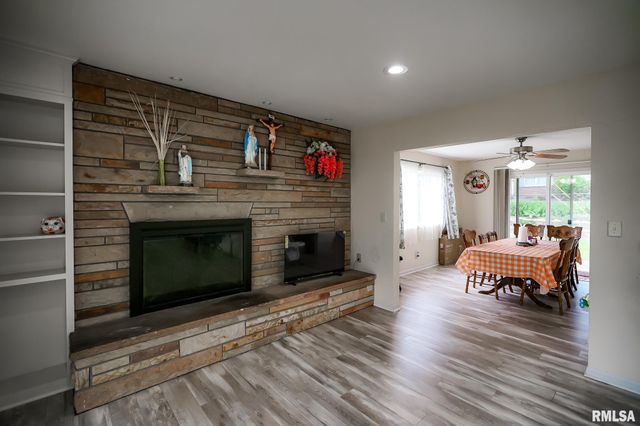 209 E NORTHRIDGE Lane, Peoria, IL 61614