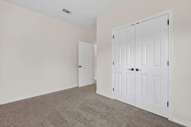 214 Knob Hill Drive, Granbury, TX 76048