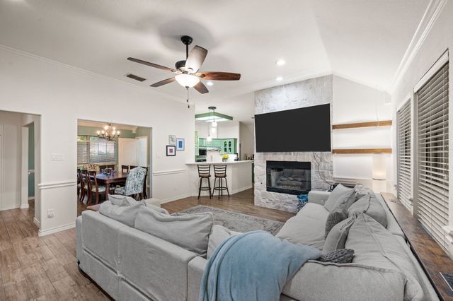 2605 Briargrove Drive, Hurst, TX 76054