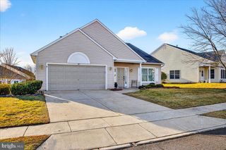 89 HORSESHOE LN S, Columbus, NJ 08022