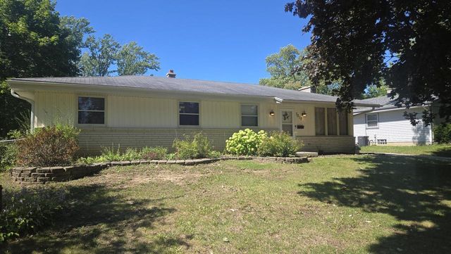 7017 N 85th STREET, Milwaukee, WI 53224