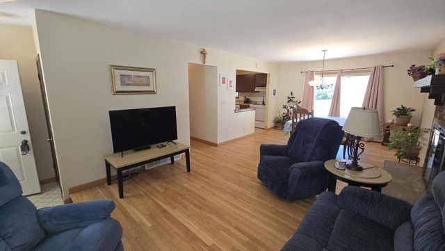 7017 N 85th STREET, Milwaukee, WI 53224