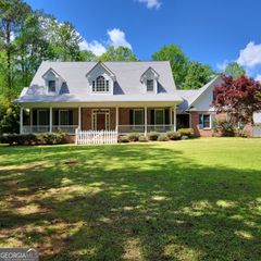 1155 Co Rd 517, Lanett, AL 36863