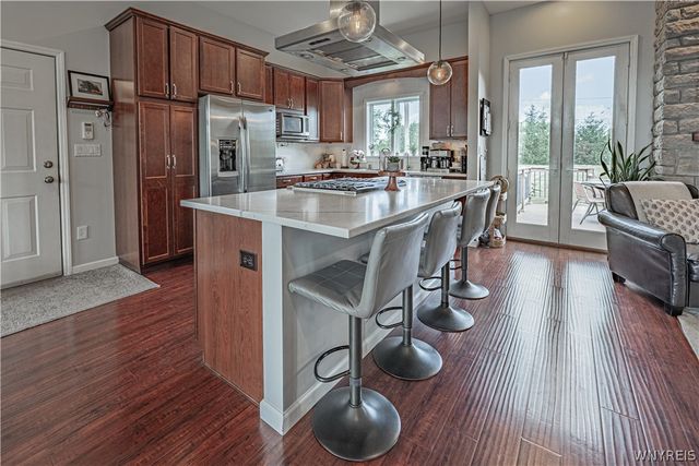 4899 Beach Ridge Road, Pendleton, NY 14094