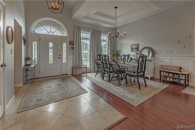 4899 Beach Ridge Road, Pendleton, NY 14094