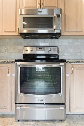 22 Arrowhead Cir 22, Ashland, MA 01721