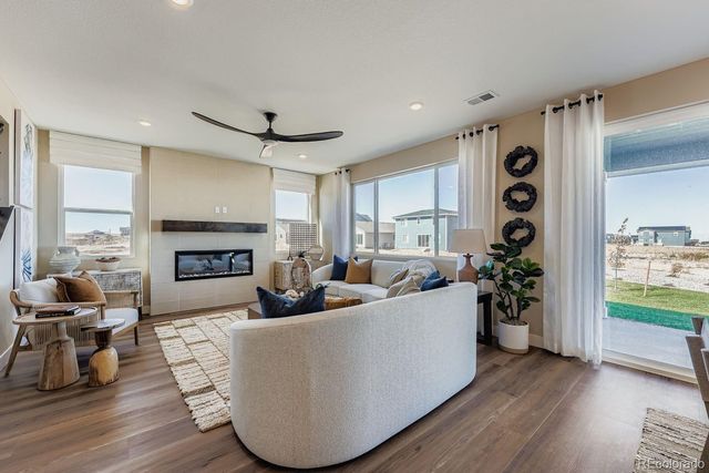 55043 E 27th Avenue, Strasburg, CO 80136