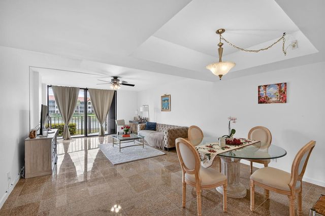 7030 Half Moon Circle 117, Hypoluxo, FL 33462