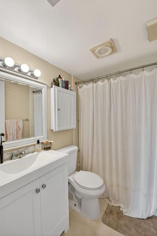 7030 Half Moon Circle 117, Hypoluxo, FL 33462
