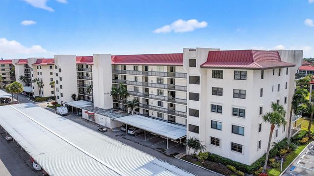 7030 Half Moon Circle 117, Hypoluxo, FL 33462