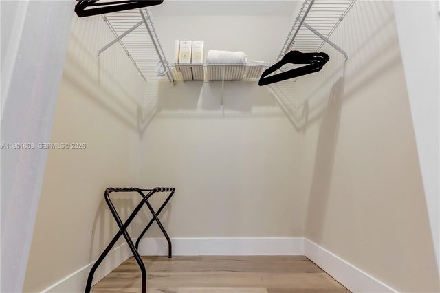 1130 NW 78th Ter, Plantation, FL 33322