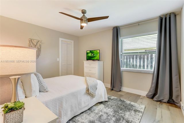 1130 NW 78th Ter, Plantation, FL 33322