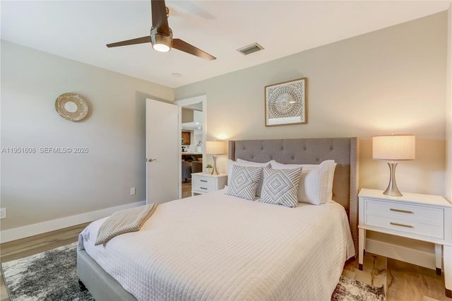 1130 NW 78th Ter, Plantation, FL 33322