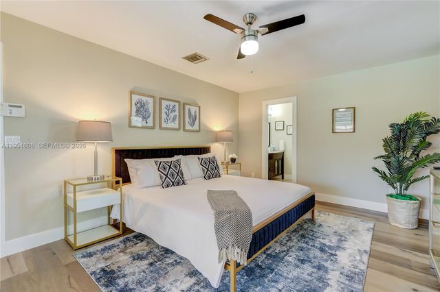 1130 NW 78th Ter, Plantation, FL 33322