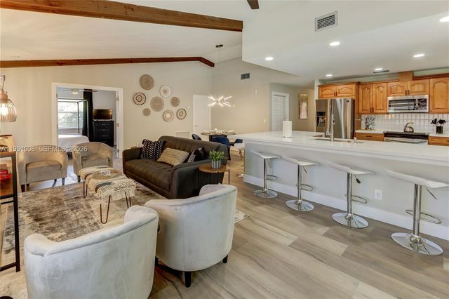 1130 NW 78th Ter, Plantation, FL 33322