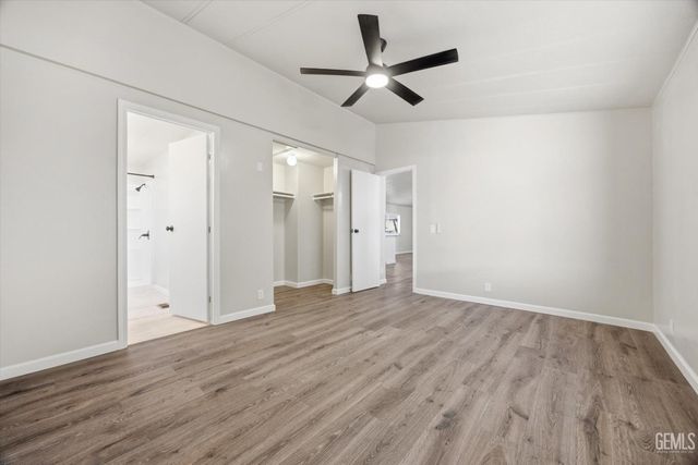 8536 Kern Canyon Road 138, Bakersfield, CA 93306