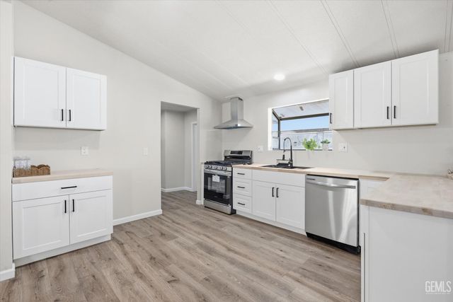 8536 Kern Canyon Road 138, Bakersfield, CA 93306