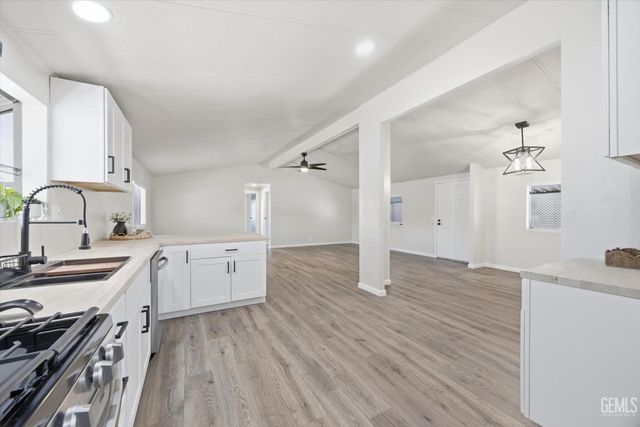 8536 Kern Canyon Road 138, Bakersfield, CA 93306