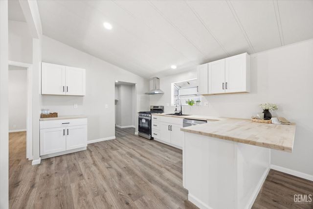 8536 Kern Canyon Road 138, Bakersfield, CA 93306