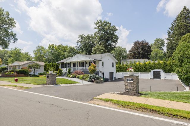 395 Ehrhardt Road, Pearl River, NY 10965