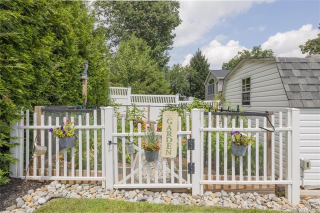 395 Ehrhardt Road, Pearl River, NY 10965